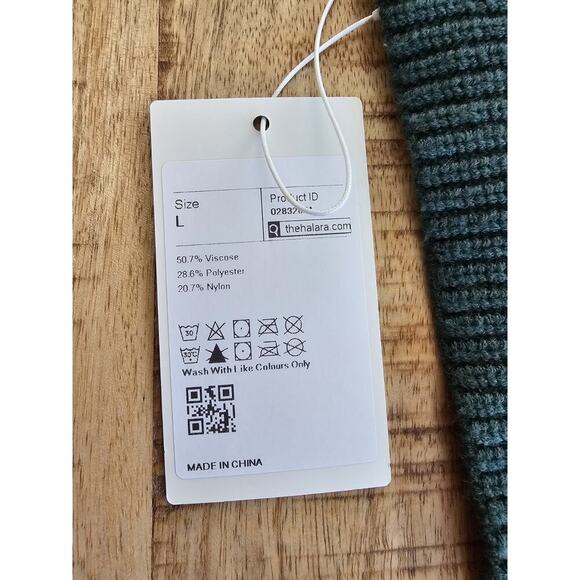 Halara High Neck Long Sleeve Asymmetrical Hem Work Sweater Women's L NWT - Picture 6 of 10